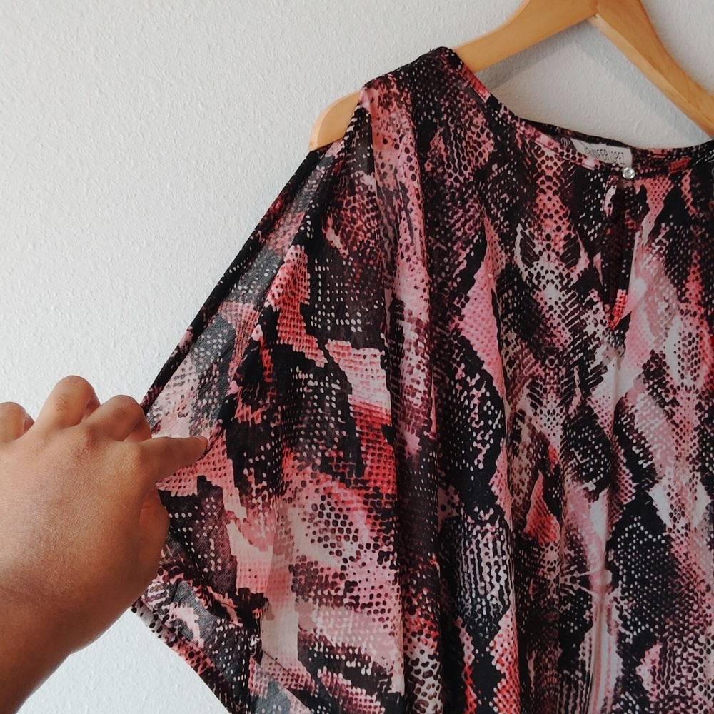 Jennifer Lopez Snake Print Blouse - Picture 5 of 5